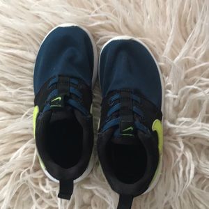 Toddler Nike Roshe